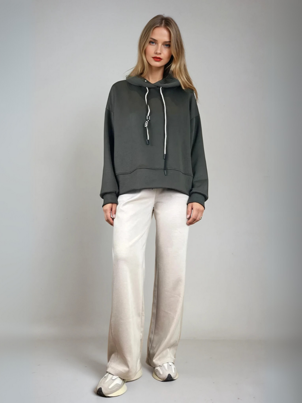 Conjunto SOFT AND CHIC verde y beige