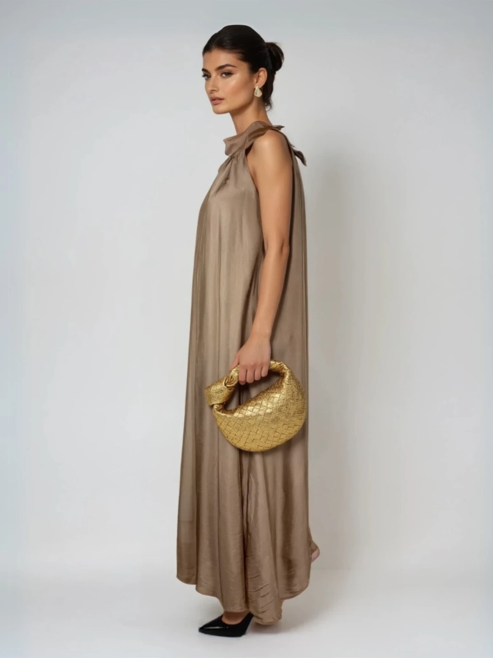 Vestido seda taupé