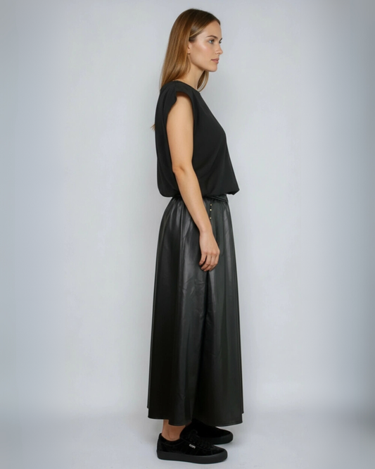 Falda PIEL VEGANA color negro