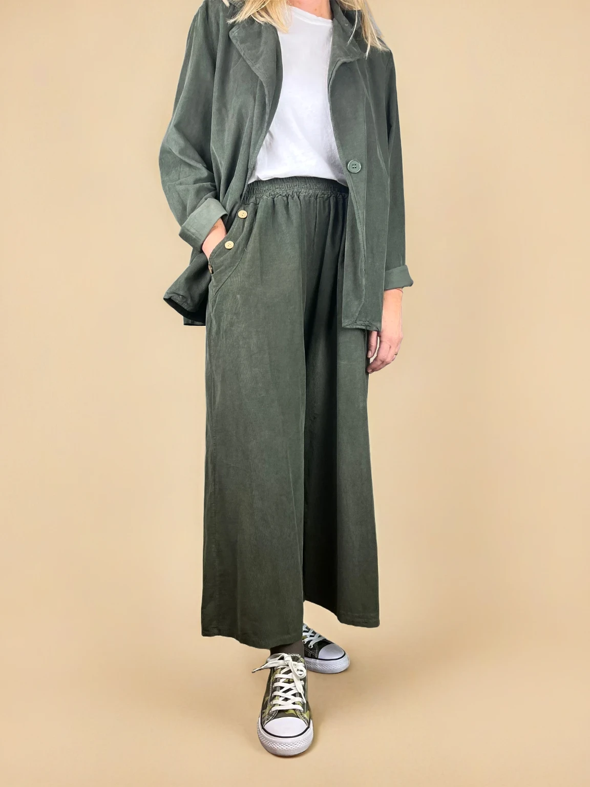 Conjunto BEL verde con chaqueta azul