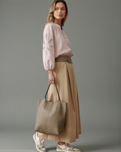 Bolso y cinturón de piel soft color taupé