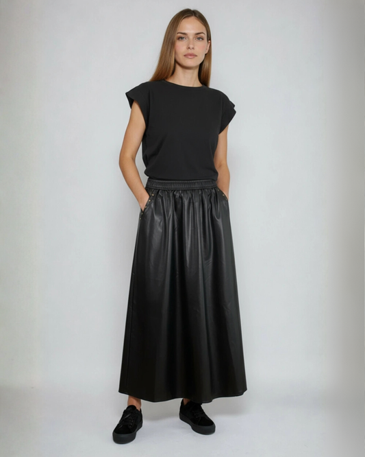 Falda PIEL VEGANA color negro