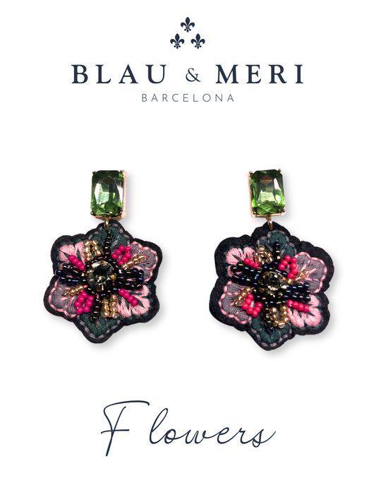 Pendientes pedrería bordados