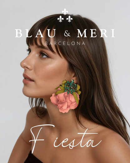 Pendientes de tela y pedrería