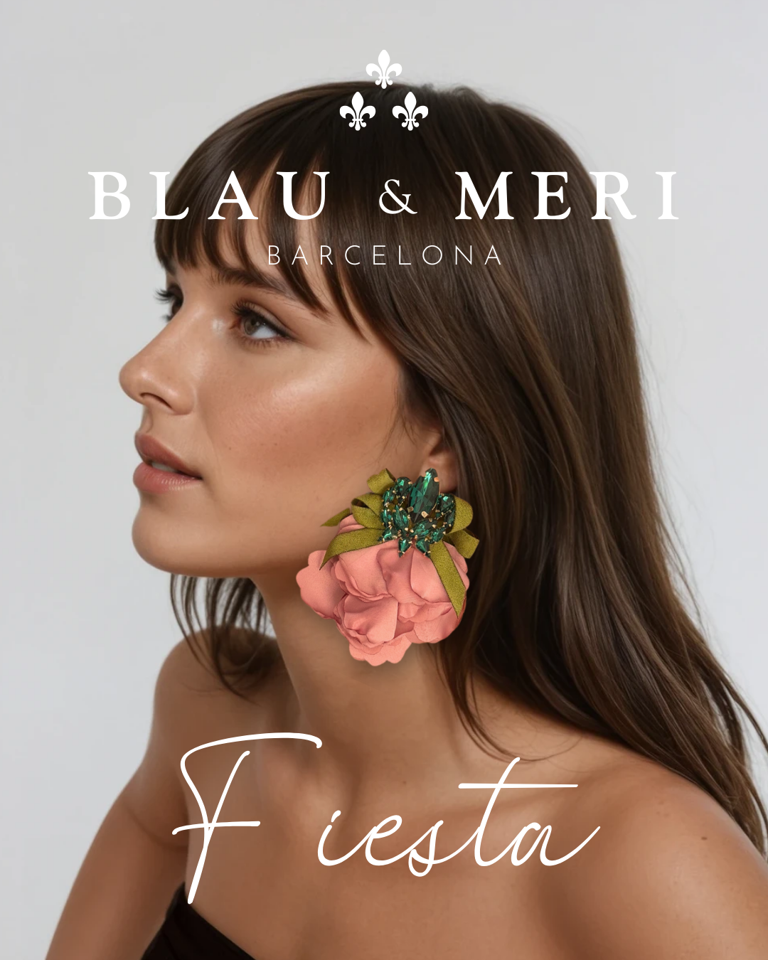 Pendientes de tela y pedrería