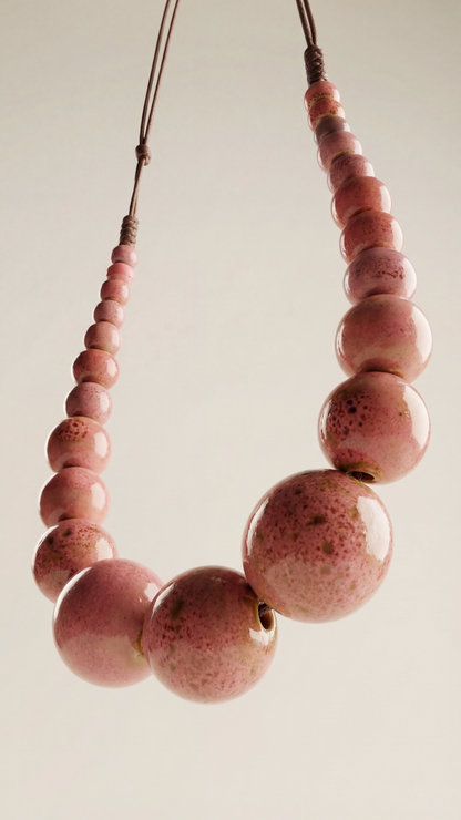 Collar de cerámica esmaltada