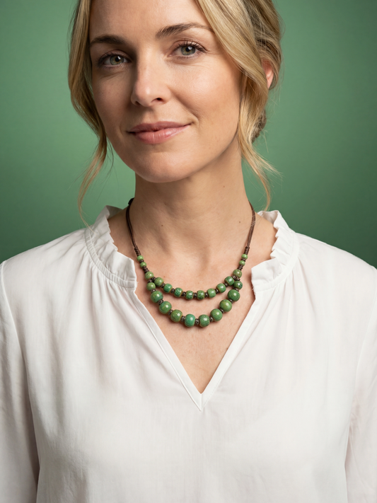 Collar de cerámica esmaltada