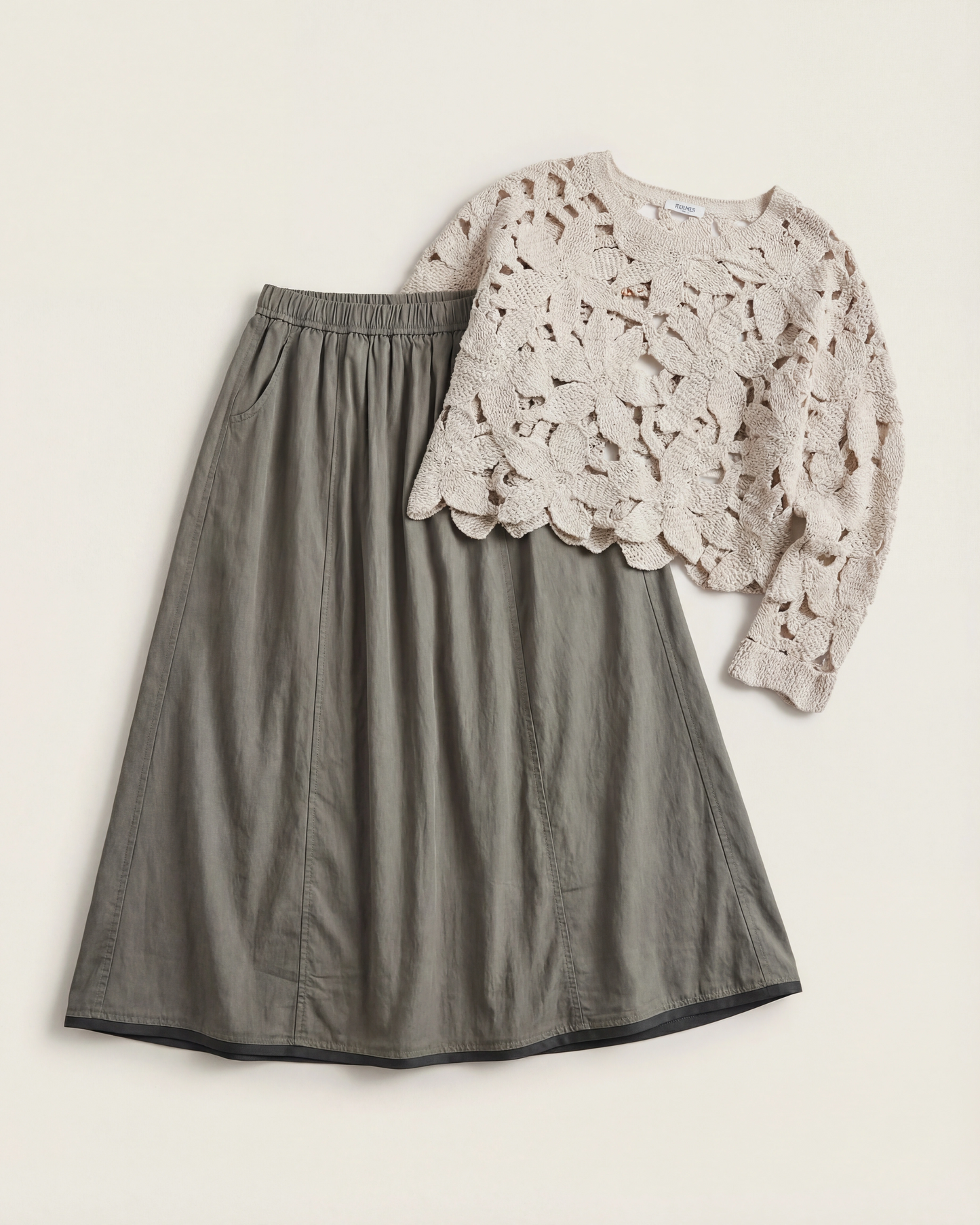 Falda midi fluida verde oliva