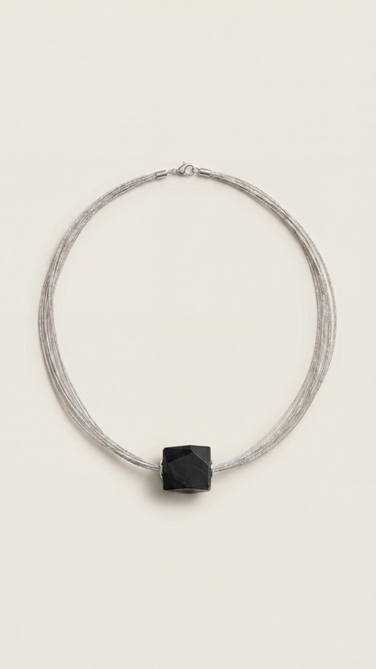 Collar metacrilato negro