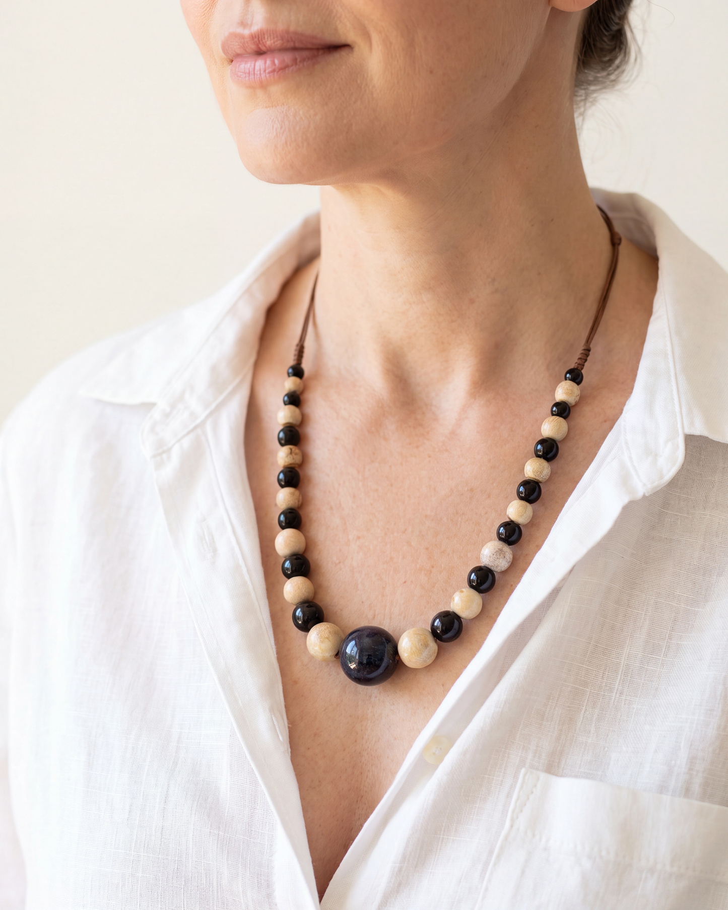 Collar de cerámica esmaltada